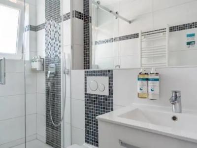 numa Fast & Digital Check-in I Oben - 37