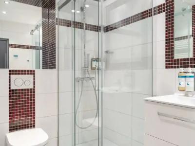 numa Fast & Digital Check-in I Oben - 20