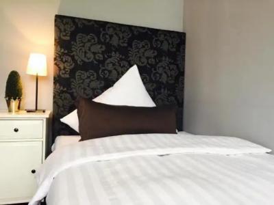 Heddernheimer Hof - 50