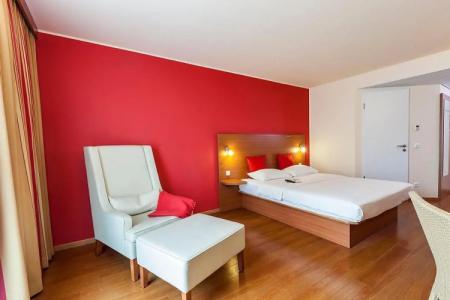 Azimut Frankfurt - 1