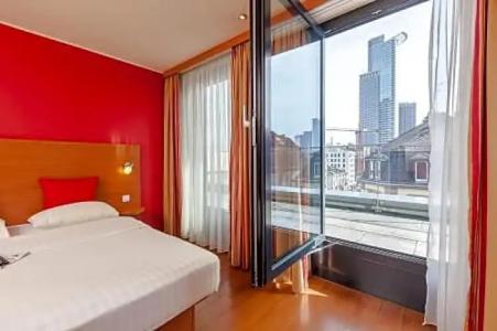 Azimut Frankfurt - 117