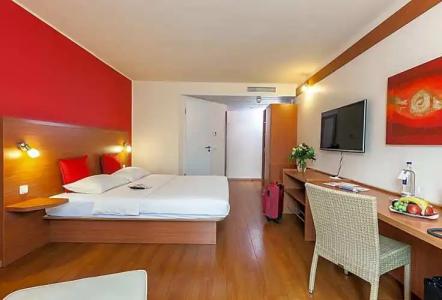 Azimut Frankfurt - 107