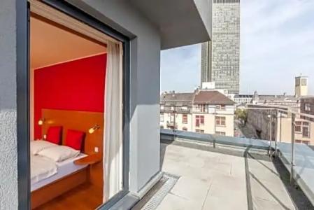 Azimut Frankfurt - 72