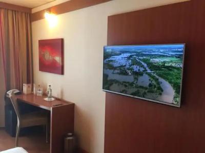 Azimut Frankfurt - 96