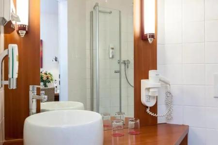 Azimut Frankfurt - 126