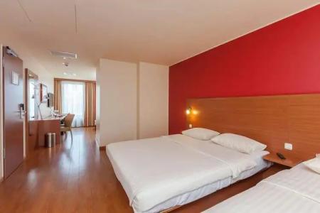 Azimut Frankfurt - 71