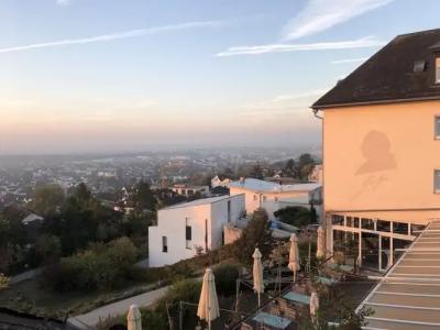 Schöne Aussicht - 60