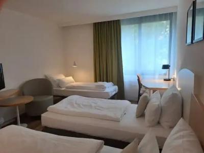 Select Erlangen - 68