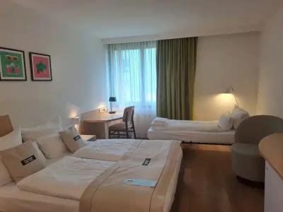 Select Erlangen - 70