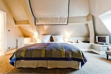 Kronenschlösschen - 33