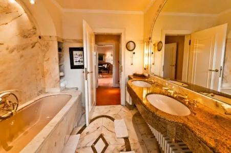 Kronenschlösschen - 55