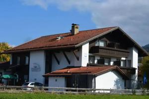 Отель «Alpchalet Schwanstein», Хальблех