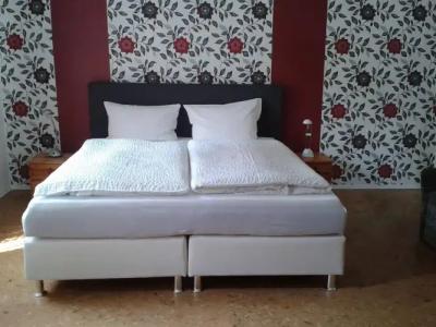 Pension am Kurmittelhaus - 0