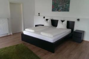 Zum Rebhang Bed & Breakfast, Эстрих-Винкель