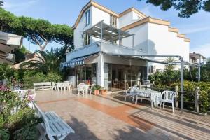 Hotel «Anna», Террачина