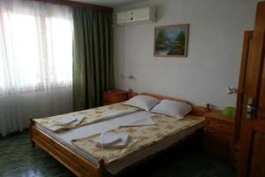 Guest House Kostadinovi, Равда