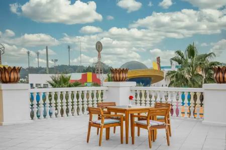 Helnan Dreamland - 30