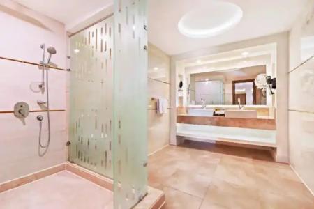 Beach Albatros - - 150