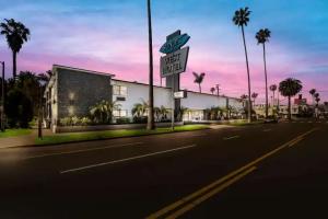 Sunset West Hotel, Surestay Collection By Best Western, Лос-Анджелес