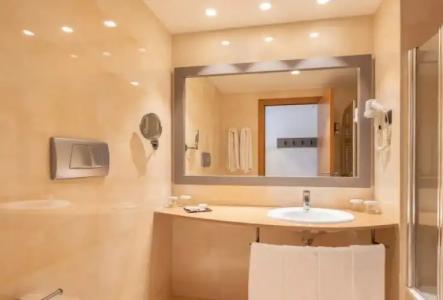 Golden Bahía de Tossa & Spa 4* Sup. - 62