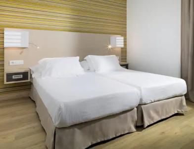 H10 Suites Lanzarote Gardens - 3