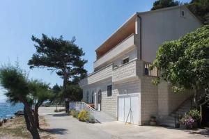 Апартаменты «Bezek», Trstenik