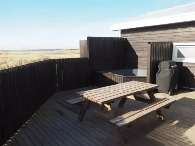 Sandgerdi Cottages - 40