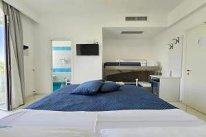 Hotel «Calanca», Марина-ди-Камерота