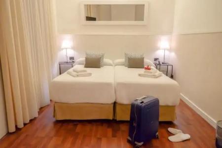 La Bella Sevilla - 35