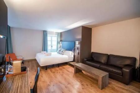 Petit Palace Santa Cruz - 49