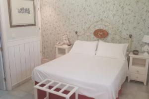 Basic Hotel Puerta de Sevilla, Севилья