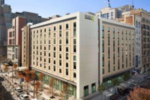 Home2 Suites by Hilton Philadelphia Convention Center, Филадельфия