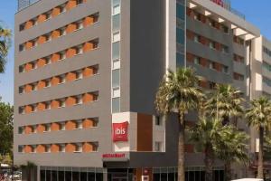 Отель «Ibis Izmir Alsancak», Измир