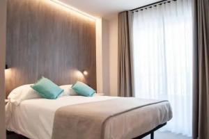 Quatre Llunes, Санта-Пола