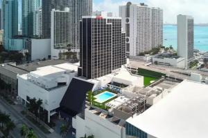 Отель «Hilton Miami Downtown», Майами