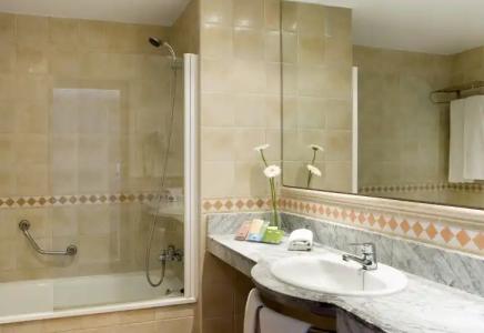 H10 Mediterranean Village - 9