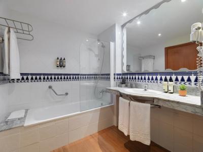 H10 Mediterranean Village - 11