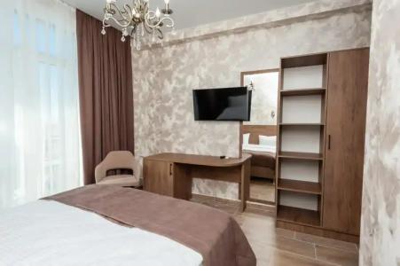 Кристалл - 103