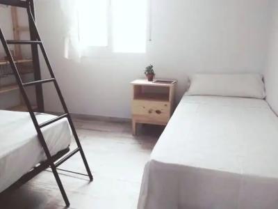 Picnic Dreams Boutique Hostel - 2