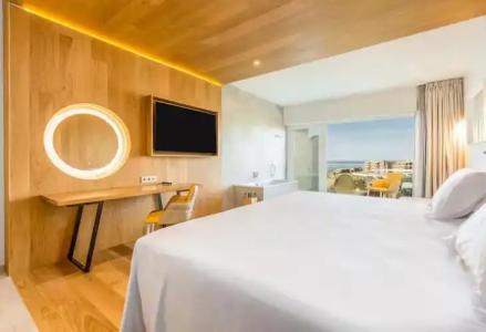 Higueron Malaga, Curio Collection by Hilton - 95