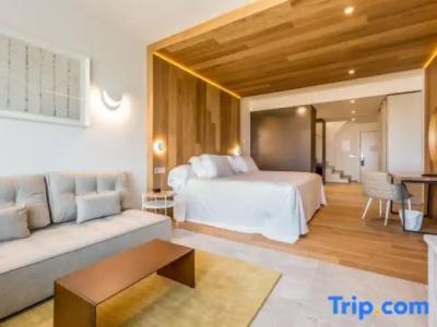 Higueron Malaga, Curio Collection by Hilton - 106