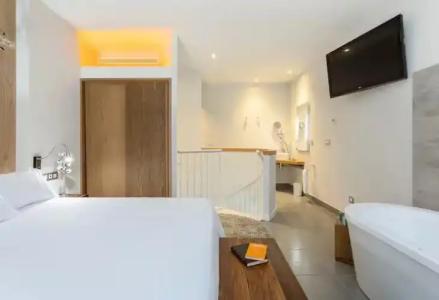Higueron Malaga, Curio Collection by Hilton - 59