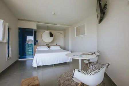 Higueron Malaga, Curio Collection by Hilton - 5