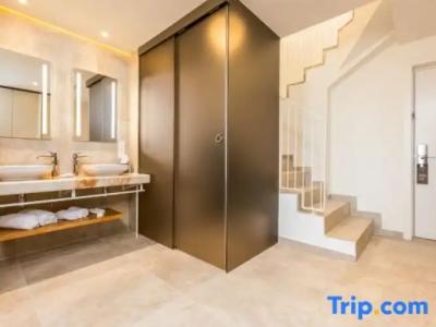 Higueron Malaga, Curio Collection by Hilton - 107