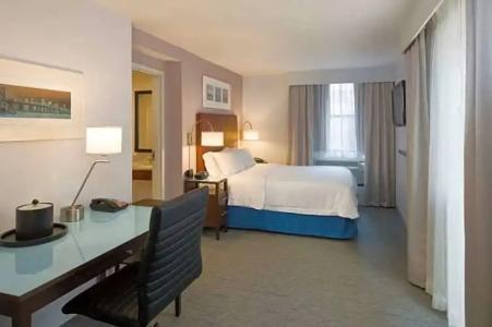 Hampton Inn Seaport Financial District - 29