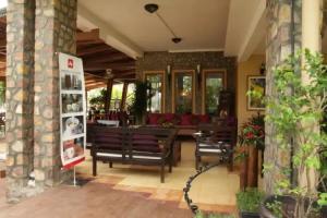 Nataya Round House Coral Bay Resort, Кампот