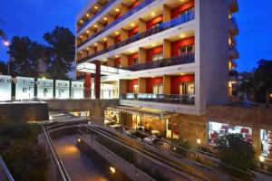 Мини-Отель «Mll Mediterranean Bay - Adults Only», Л'Аренал