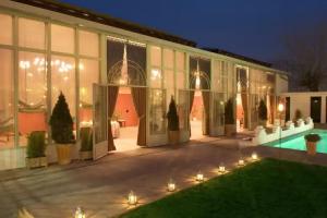 Hotel «Oasis», Кордова