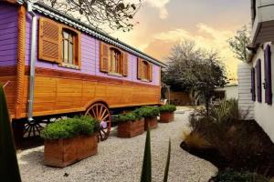 Апарт-отель «Logis Le Nid du Pont de Gau», Сент-Мари-де-ла-Мер