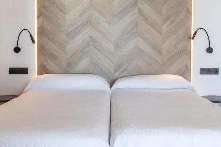 Belroy and Apartments - 47